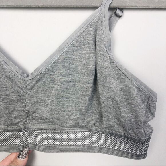 FRENCH CONNECTION | Gray V Cut Bralette Adjustable Straps Women’s Size Large - Picture 3 of 10